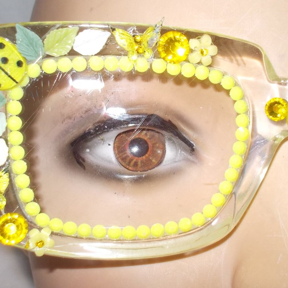 2.50 FABULOUS LADYBUG READING GLASSES AWESOME ONE PAIR ONLY!